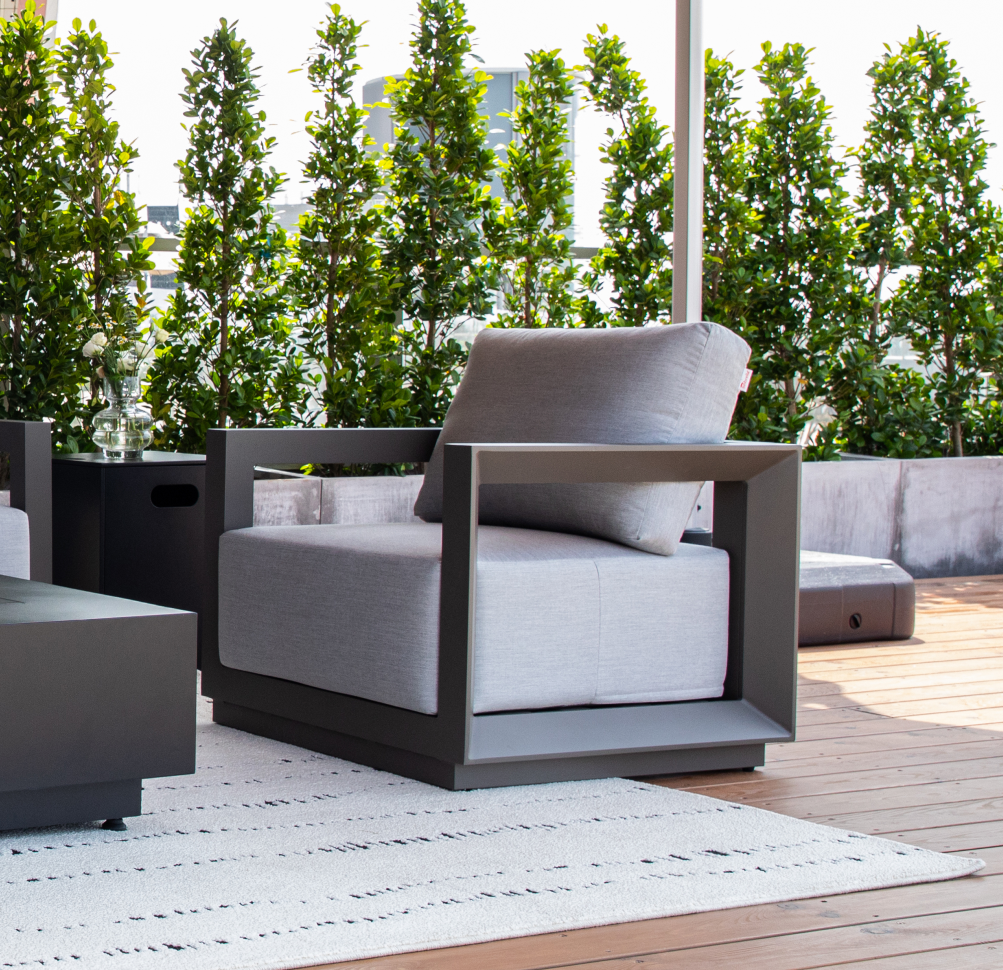 Newport Outdoor Aluminum Lounge Chair with Sunbrella® Cushions (OS-2505S)