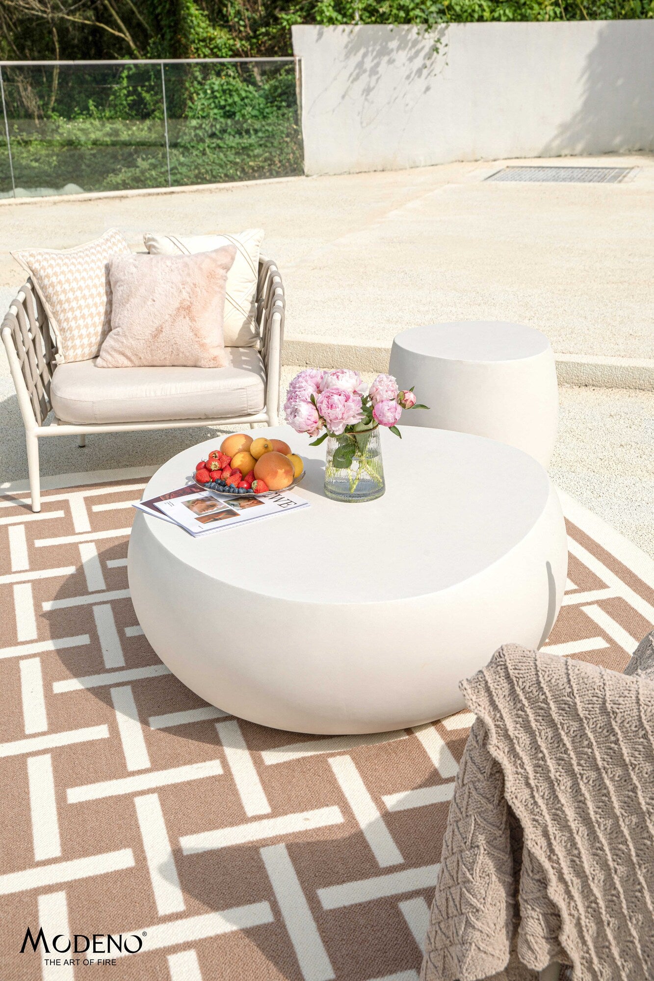 Ikaria 42" Concrete Coffee Table (FCG09)