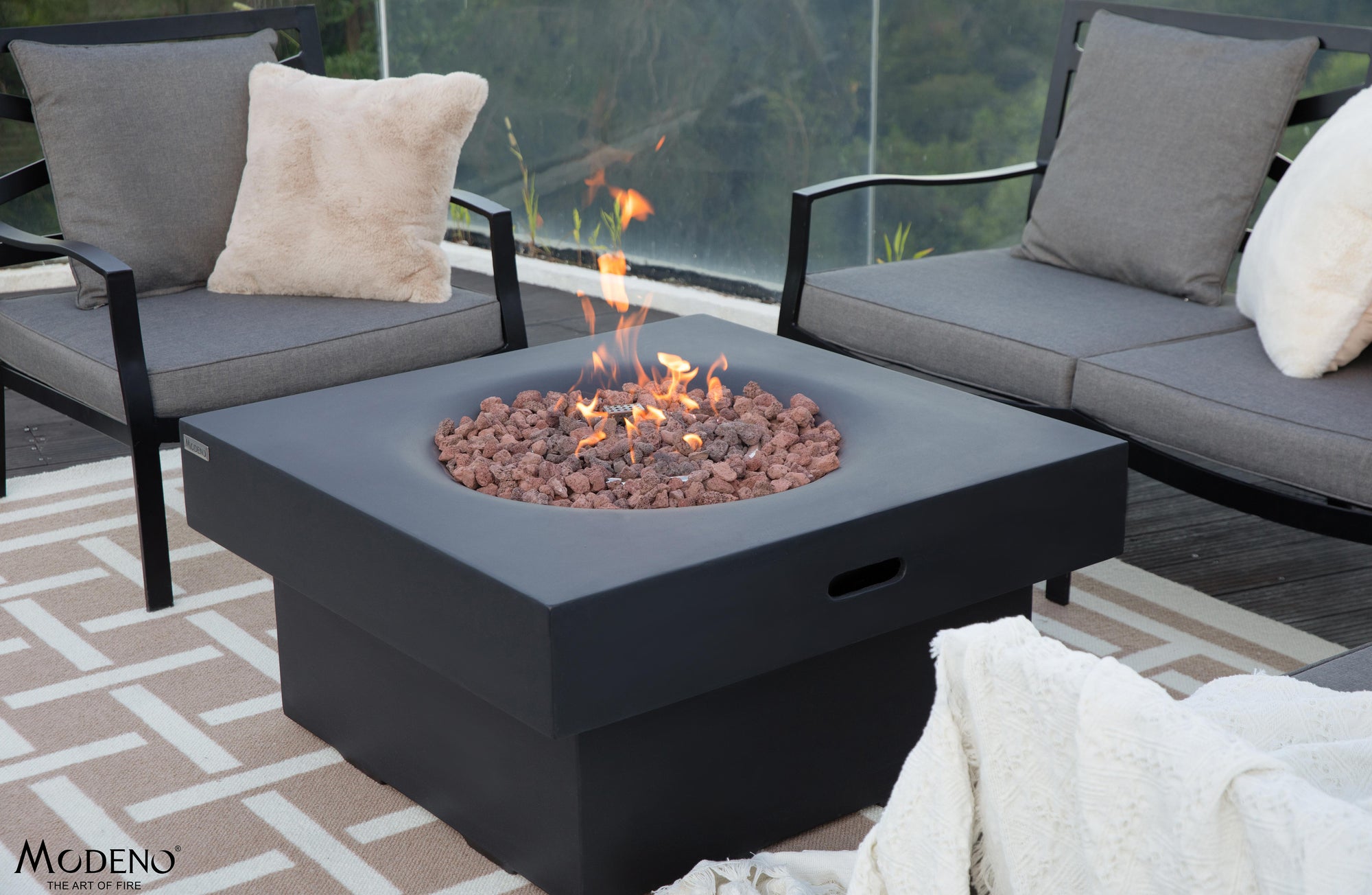 Modeno Branford 34" Black Concrete Outdoor Fire Table (OFG141)