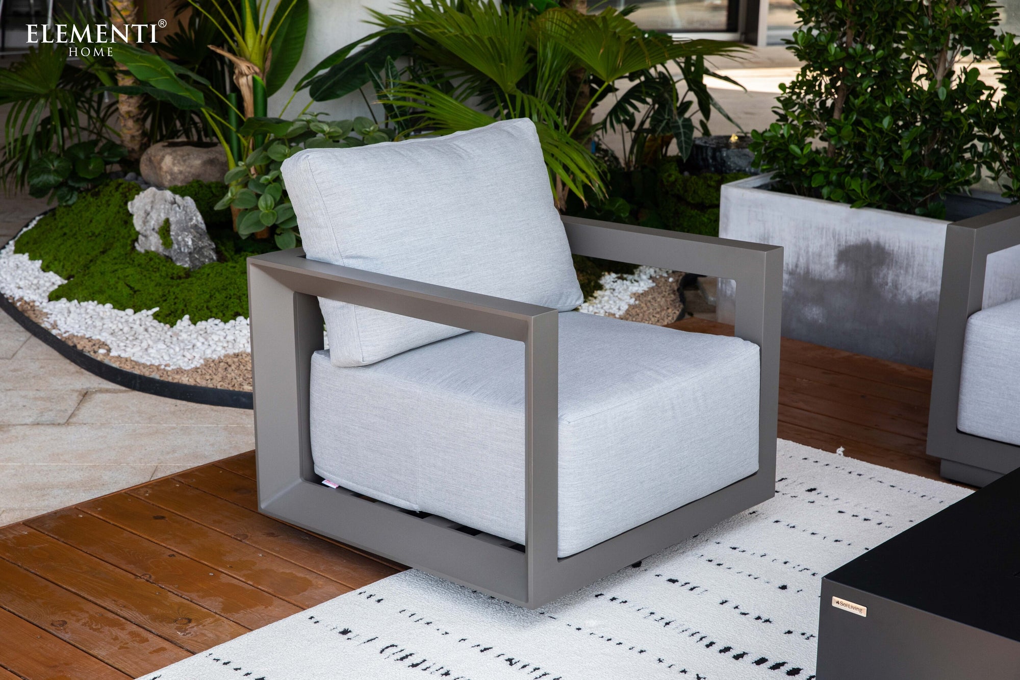 Newport Outdoor Aluminum Swivel Chair with Sunbrella® Cushions (OS-2505W)